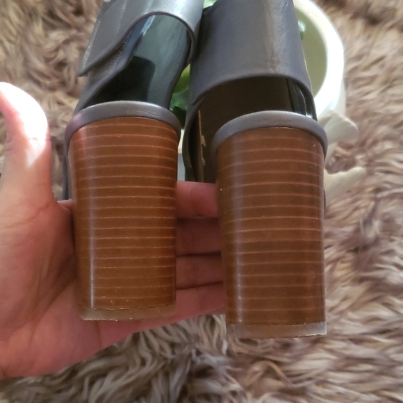 Vince Faye Open Toe Booties - Picture 4 of 8